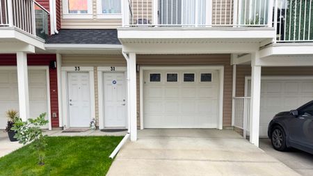 Spacious 3 Bedroom Townhome In Kintalla Of Redstone. - Photo 5