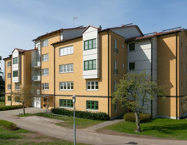 Baltiska Vägen 5 - Foto 1