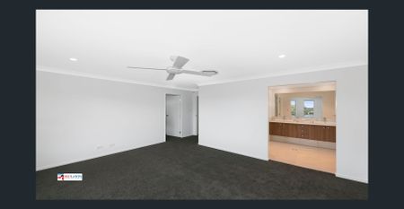 THE ULTIMATE BAYSIDE RETREAT - DUCTED A/C, 3 LIVING AREAS & MORE! AVAIL 02/04/2026 - Photo 5