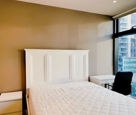 1813/228 A'Beckett St, Melbourne - Photo 1