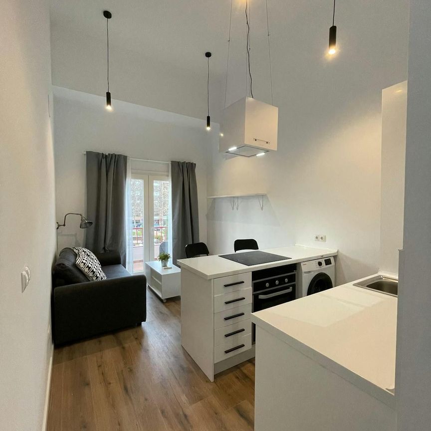 Loft de alquiler en Sector Foresta, Primera Fase - Nuevo Tres Cantos - Photo 1