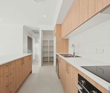 14 Barunga Street, Yarrabilba QLD 4207 - House For Rent | Domain - Photo 5