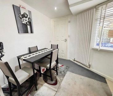 2 bedroom detached house to rent - Photo 2