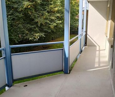 4 Zimmer-Wohnung mit grossem Balkon im Grünen - Photo 2