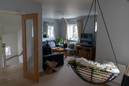 4 bedroom detached house to rent - Photo 5