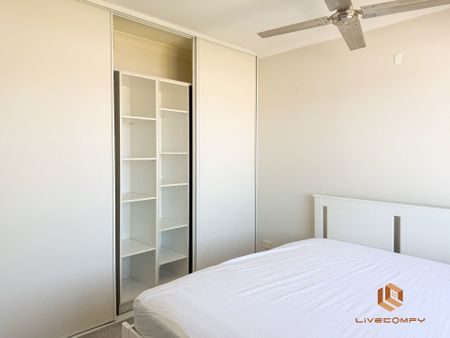 Victoria Park - Photo 4