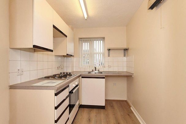 1 bedroom link detached house to rent - Photo 1