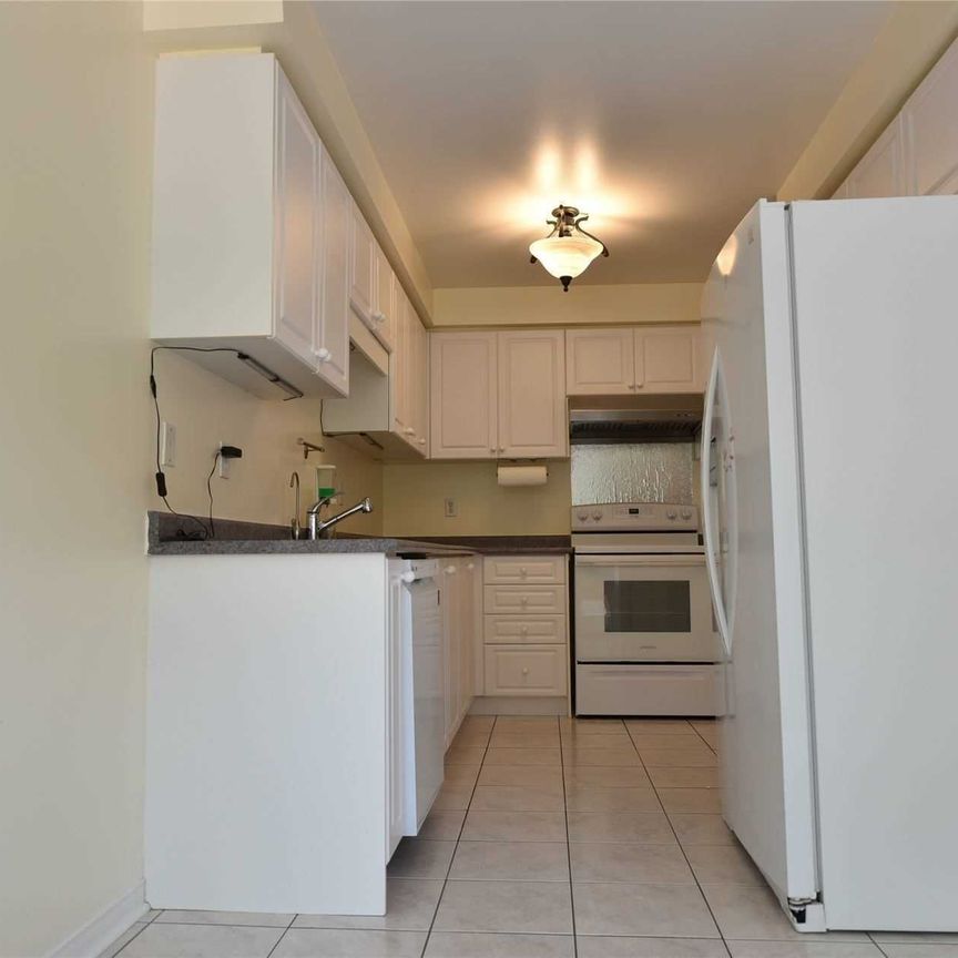 For Lease - 33 Holmwood Street, Richmond Hill, Ontario - Photo 1