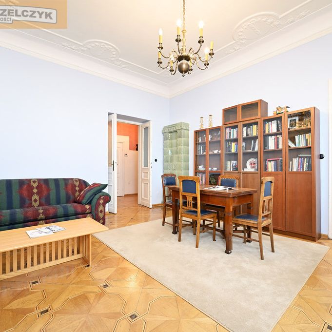 Polecam! Metro, Ścisłe centrum, kamienica, ciche! - Фото 1