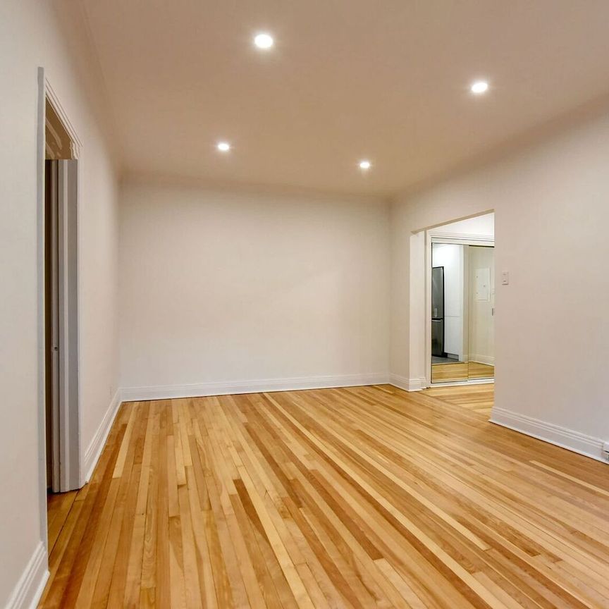 3500 Ridgewood - Photo 1