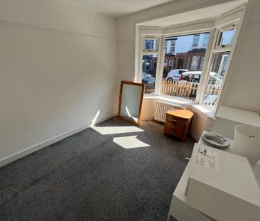 40 Sandhurst Drive, Belfast, BT9 5AY - Photo 3