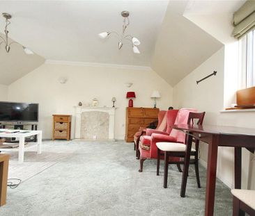 3 bedroom retirement property to rent - Photo 2