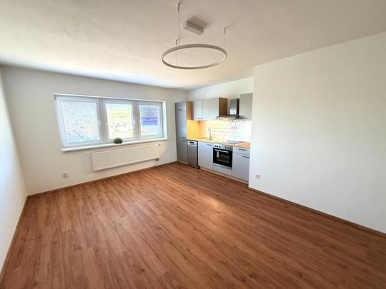 Pronájem bytu 2+kk 48 m2 - Fotografie 1