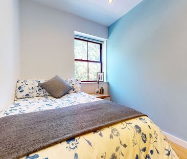 Apt 25, Crown Residence - Photo 6