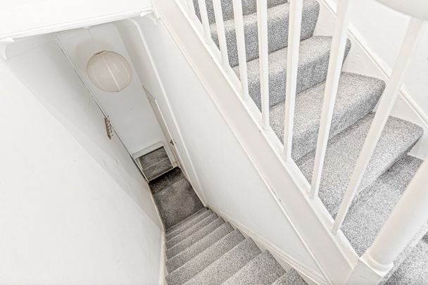 1 Bed Flat, Richborne Terrace, SW8 - Photo 1