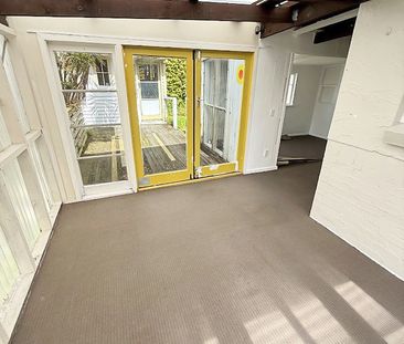 15 Bush Grove, Trentham - Photo 6
