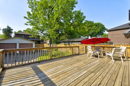 For Lease - 97 Edgecroft Road, Toronto, Ontario - Photo 2