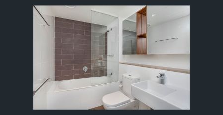 Modern 2 bedroom apartment in the heart of West Ryde - Photo 4