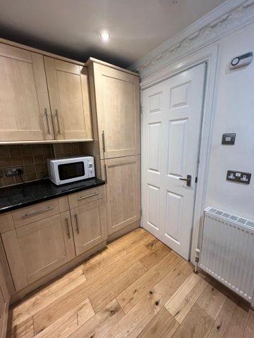 Room in a Shared Flat, Oxbow Mansions, SE10 - Photo 4