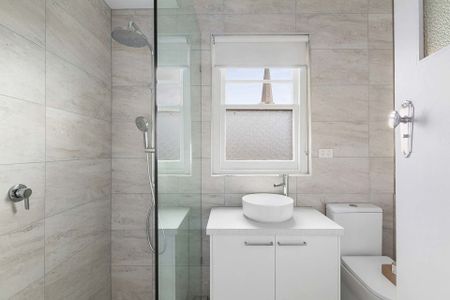 Thinking of selling? Contact our agent - Photo 5