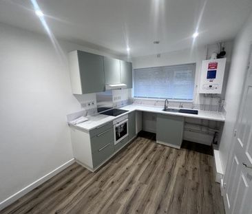 Evans Terrace, Swansea, SA1 - Photo 3