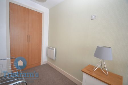 2 bed Flat for Rent - Photo 5