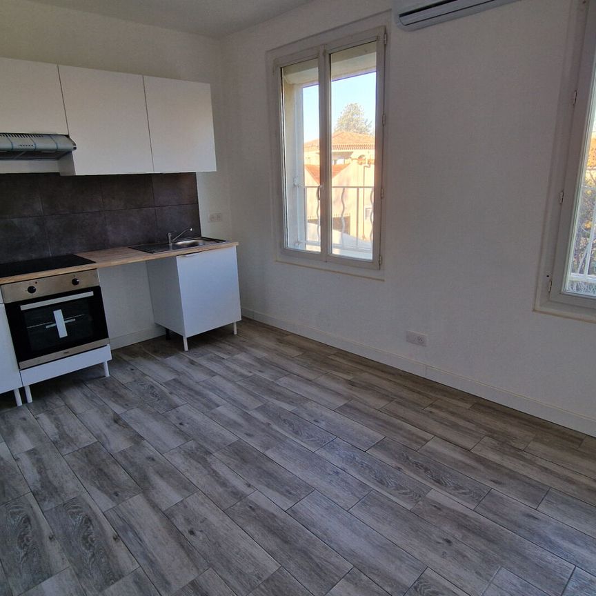 Saint victoret dans un petit immeuble un appartement de type 2 meublé, - Photo 1