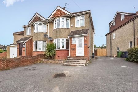 3 bedroom semi-detached house to rent - Photo 5
