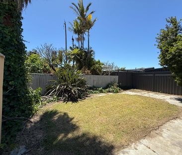 50A Mosiac Street East, Shelley, WA 6148 - Photo 2