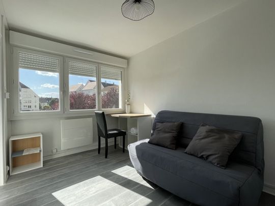 Location Appartement 1 pièce 19m² TROYES 10000 - Photo 1