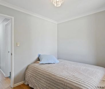 Well-Presented 3x1 in Prime Erskine Location - Photo 2