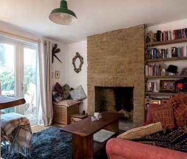 1 Bed Flat, Argyle Road, BN1 - Photo 2