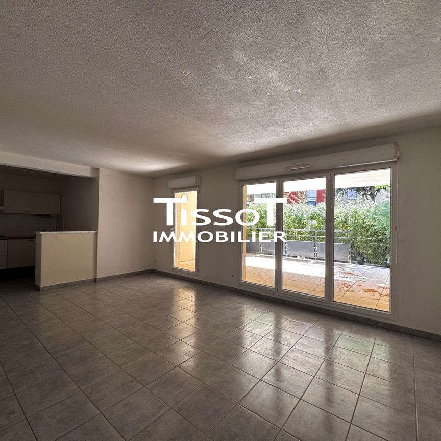 Location Appartement 3 pièces 72m² NIMES 30900 - Photo 1