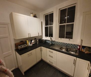 Room in a Shared Flat, Mount Nod Road, SW16 - Photo 3