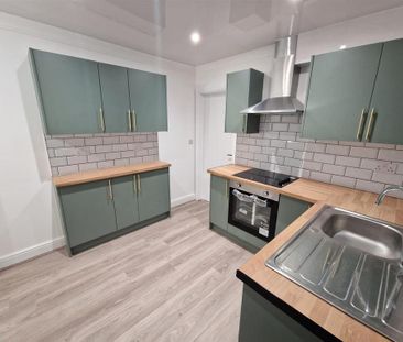 3 bedroom terraced house to rent - Photo 4