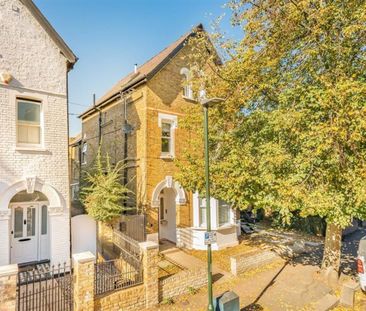 Udney Park Road, TW11, London - Photo 5