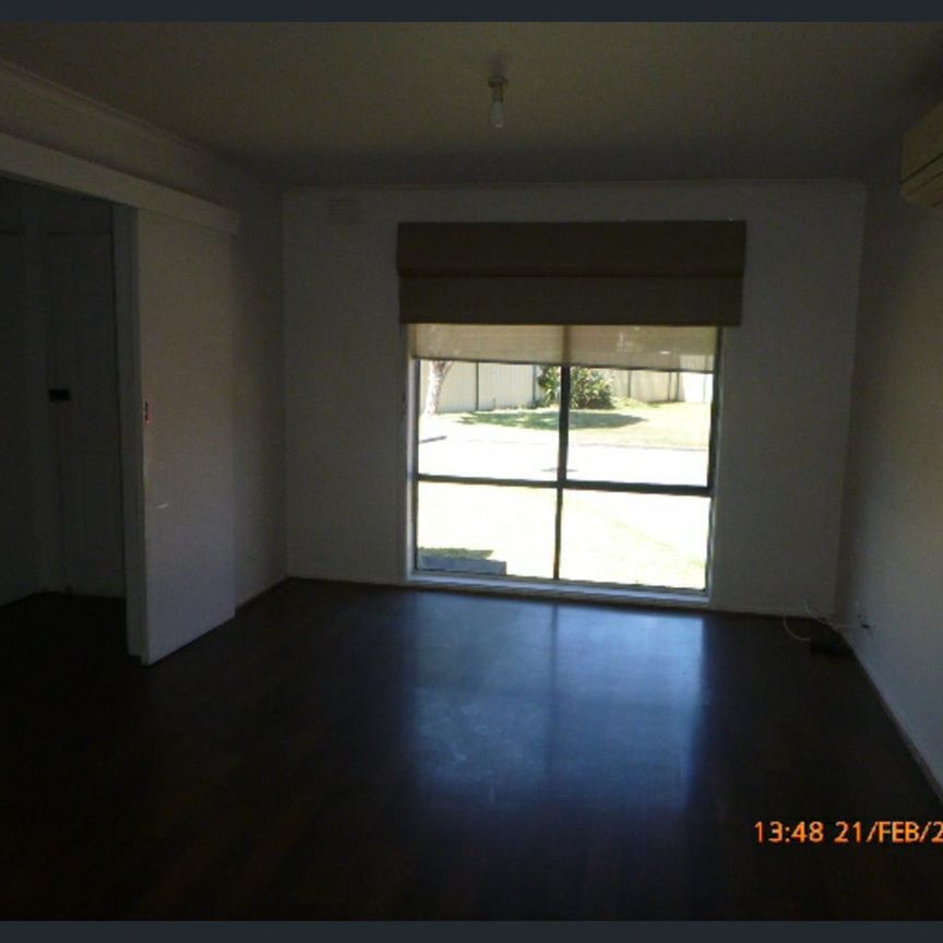 2 Bedroom Unit in Clayton South - Photo 1
