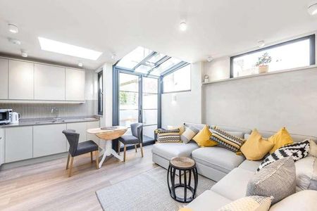 Richards Place, Knightsbridge, SW3 - Photo 3