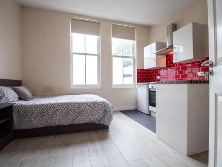 Studio to rent - Photo 2