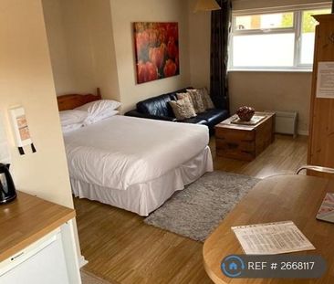 Studio to rent - Photo 5