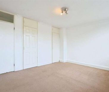 Park Place, Hillview Road, Woking, Surrey, GU22 - Photo 6