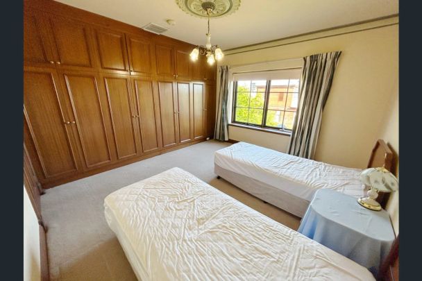 PREMIUM CITY LIVING IN ADELAIDE'S MARKET PRECINCT - Photo 1