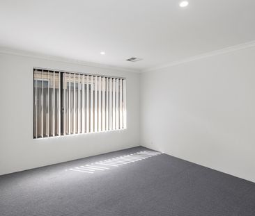 58 Armstrong Approach, Bellevue WA 6056 - House For Rent | Domain - Photo 5