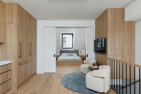 For Lease - 451 Montrose Avenue Unit# laneway, Toronto, Ontario - Photo 2