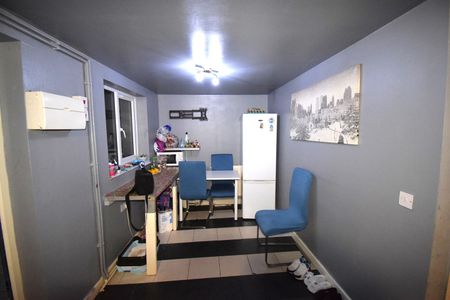 2 Bed Flat, Mayesbrook Road, IG3 - Photo 4