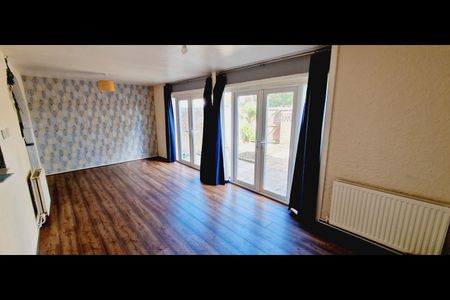 shiredale drive - Photo 2