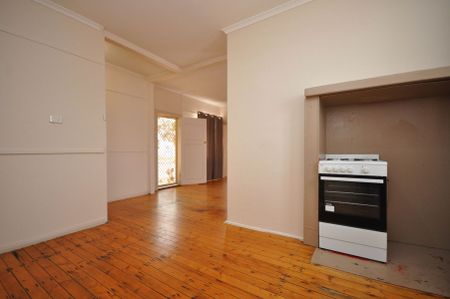 1 Carrig Avenue, Port Augusta - Photo 5