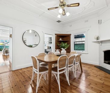 Open the door to resort-style living, close to everything that matters - Photo 2