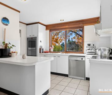115 Outtrim Avenue, Calwell ACT 2905 - House For Rent | Domain - Photo 6