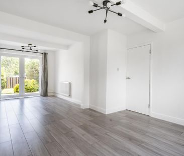 4 bedroom semi-detached house to rent - Photo 2